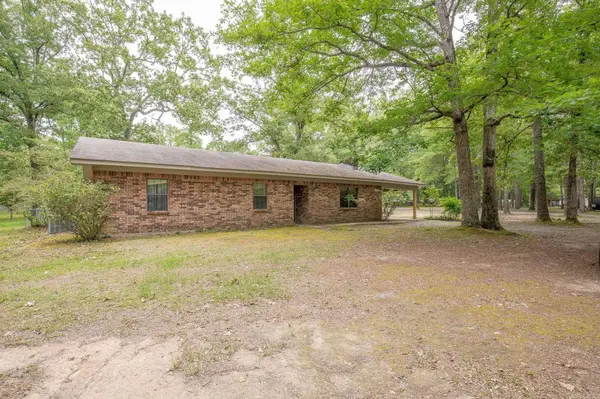 5205 Rogers Road, Pine Bluff, AR 71603