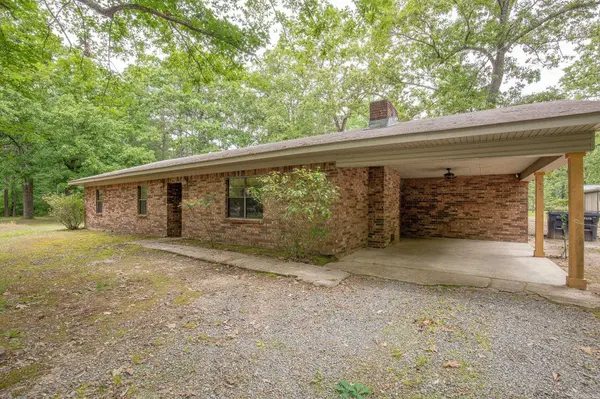 5205 Rogers Road, Pine Bluff, AR 71603