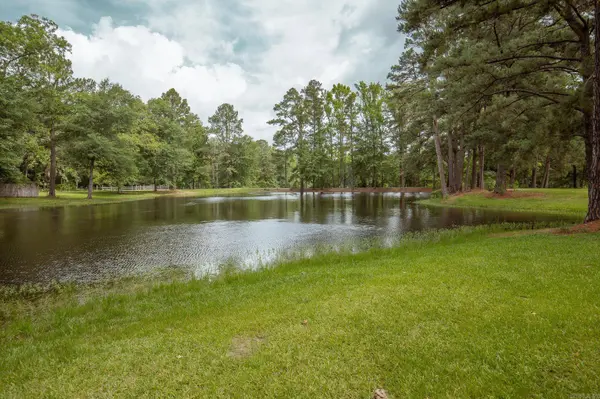 154 County Rd 736, Sheridan, AR 72150