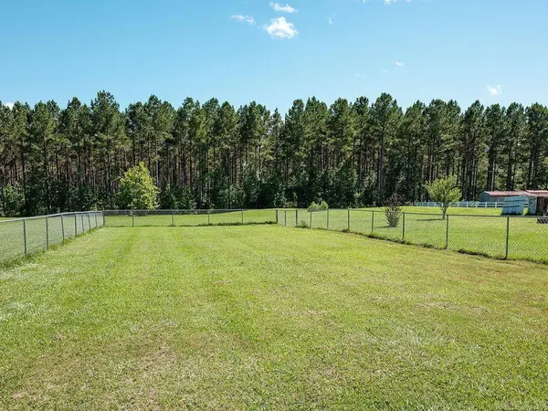 215 County Rd 7488, Sheridan, AR 72150