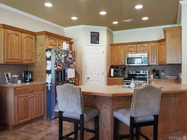 215 County Rd 7488, Sheridan, AR 72150
