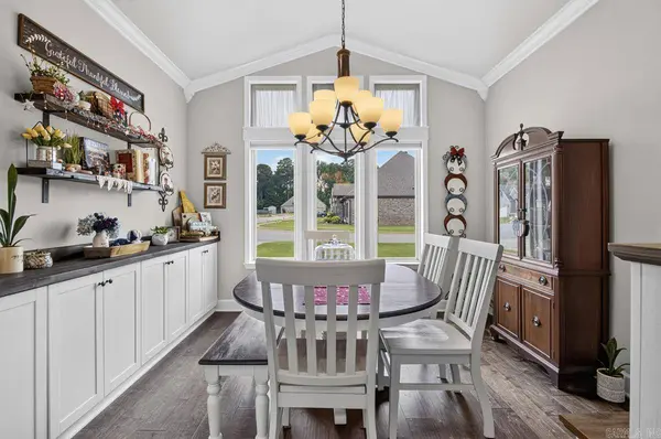 5022 Maple Leaf, Benton, AR 72019