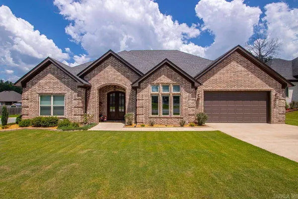 5022 Maple Leaf, Benton, AR 72019