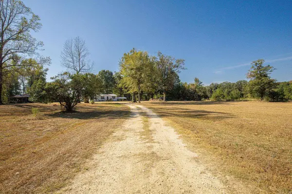 2061 Grant 16, Grapevine, AR 72057