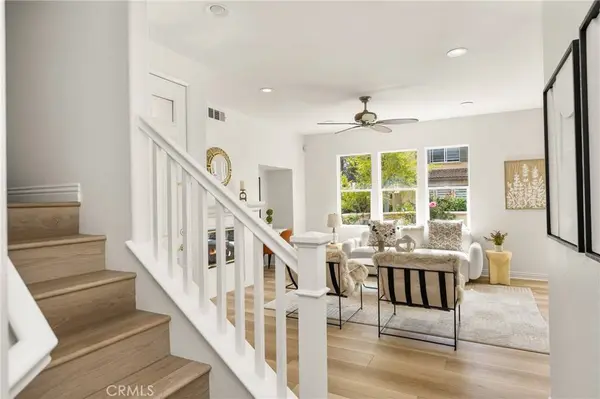 97 Sapphire #39, Irvine, CA 92602