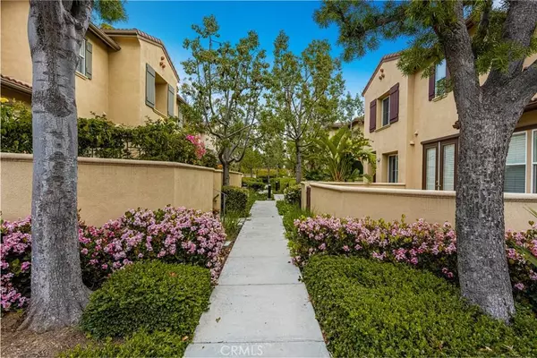 97 Sapphire #39, Irvine, CA 92602