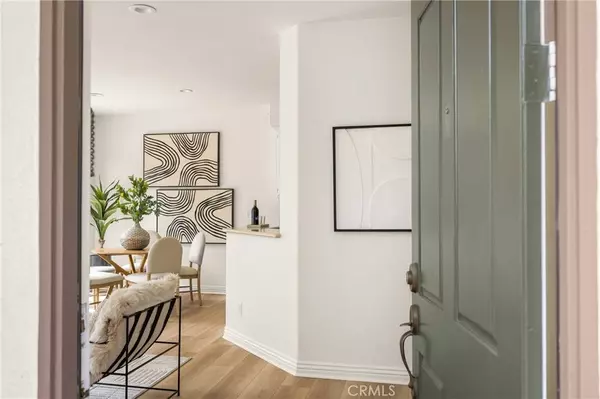 97 Sapphire #39, Irvine, CA 92602