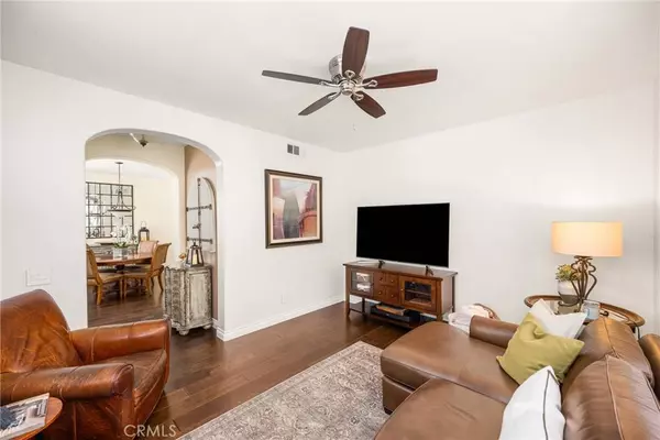 57 Avondale, Irvine, CA 92602