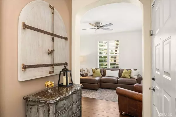 57 Avondale, Irvine, CA 92602