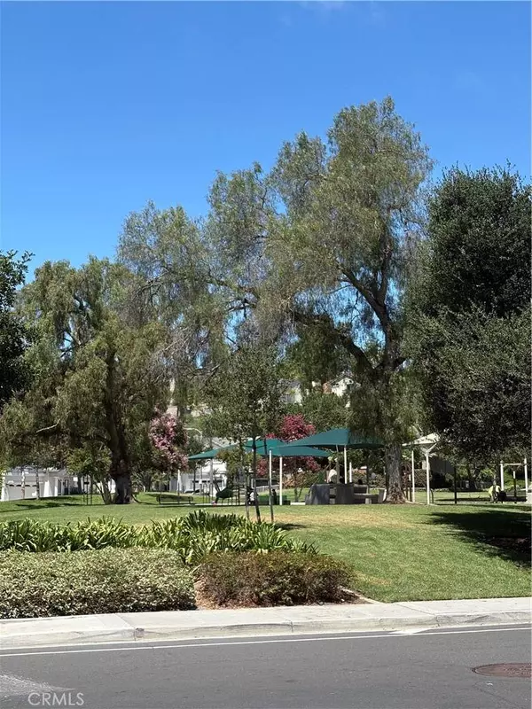 5 Halcyon LN, Aliso Viejo, CA 92656