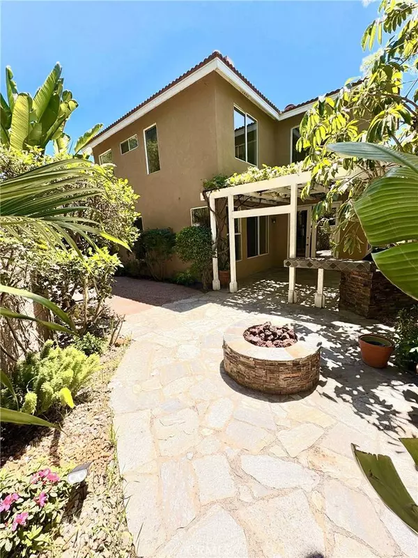 5 Halcyon LN, Aliso Viejo, CA 92656