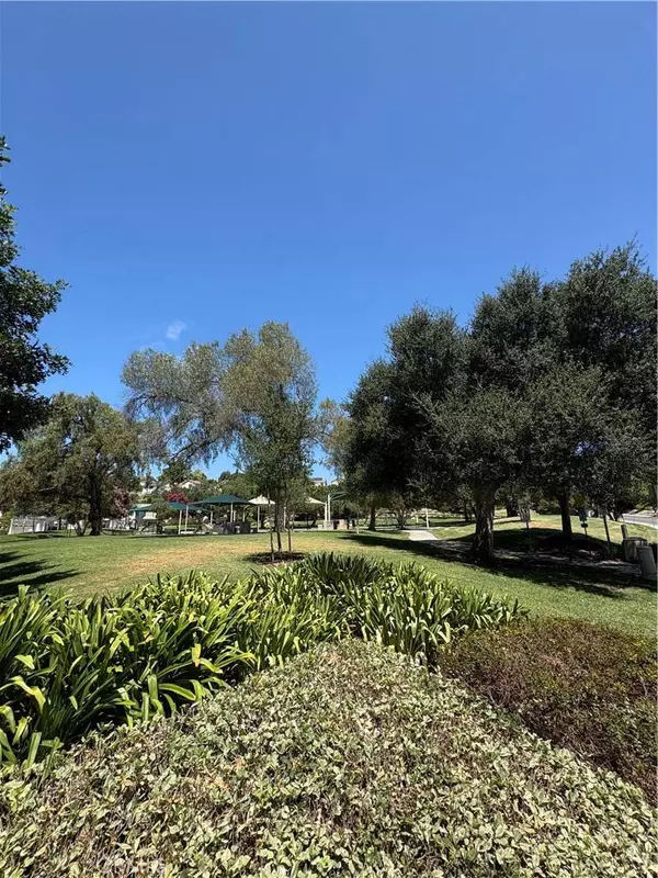 5 Halcyon LN, Aliso Viejo, CA 92656