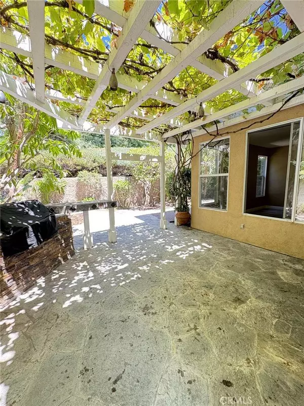 5 Halcyon LN, Aliso Viejo, CA 92656