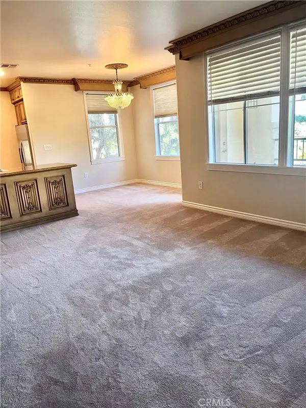 3334 Watermarke PL, Irvine, CA 92612