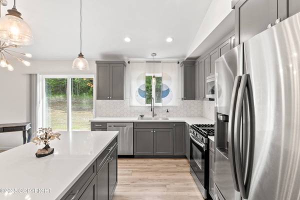 4418 S Preston Hills DR, Wasilla, AK 99654