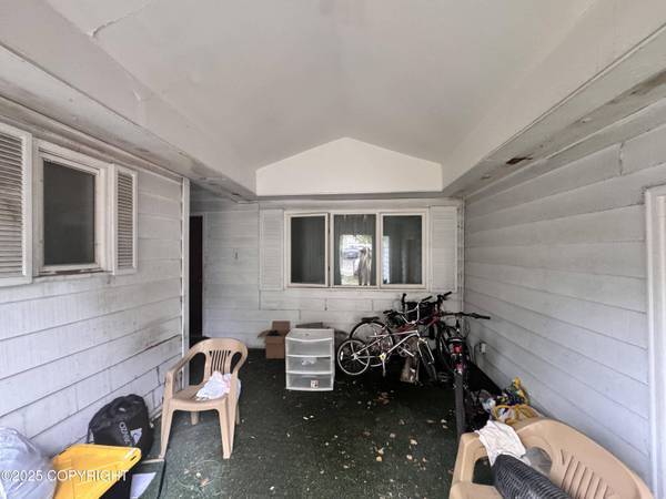 4904 Cambridge WAY, Anchorage, AK 99503