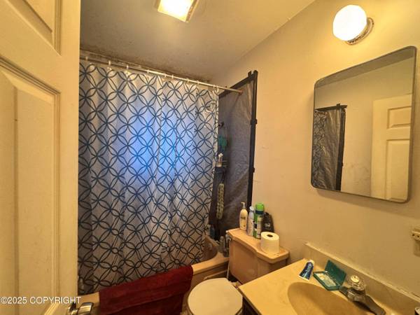 4904 Cambridge WAY, Anchorage, AK 99503