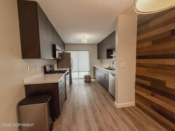 8643 Augusta CIR, Anchorage, AK 99504