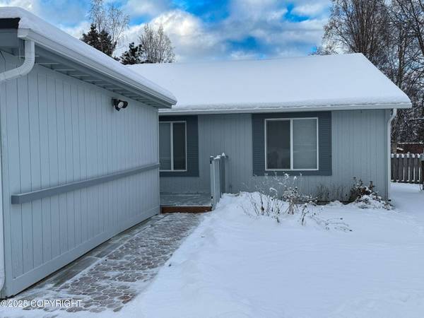 8643 Augusta CIR, Anchorage, AK 99504