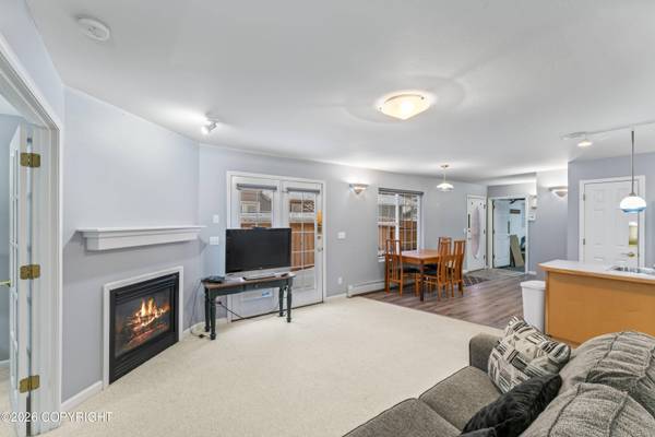 16633 River's Edge LN 19, Eagle River, AK 99577