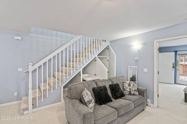 16633 River's Edge LN 19, Eagle River, AK 99577