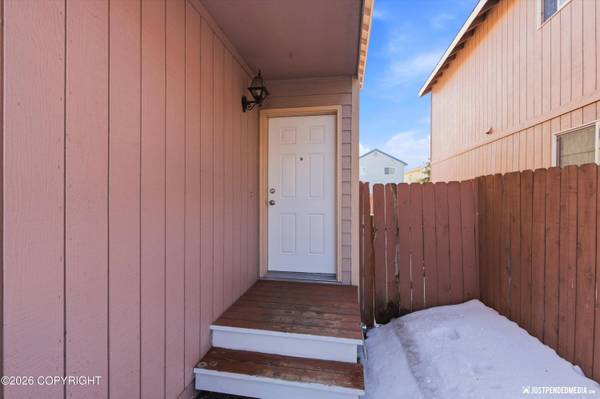 1928 Colony PL #44, Anchorage, AK 99507