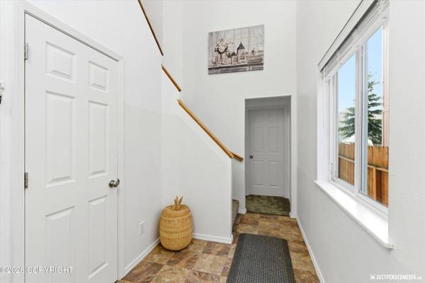 1928 Colony PL #44, Anchorage, AK 99507