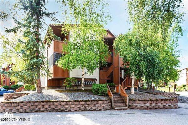 7381 Huntsmen CIR #15E, Anchorage, AK 99518