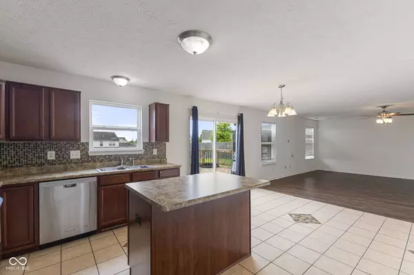 11531 Short Iron LN, Indianapolis, IN 46235