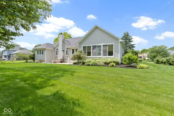 1051 Arrowwood DR, Carmel, IN 46033