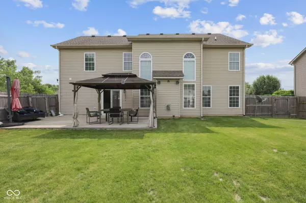 2078 Seneca LN, Plainfield, IN 46168