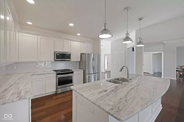 2078 Seneca LN, Plainfield, IN 46168