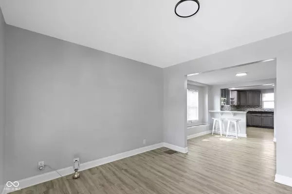 350 S Oakland AVE, Indianapolis, IN 46201