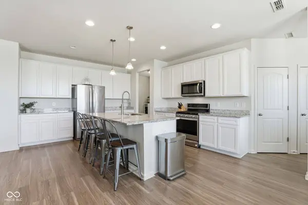 9287 Prospect WAY, Avon, IN 46123