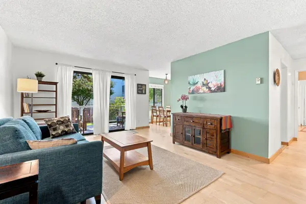 Living Along the Bay: Commodore Drive #158