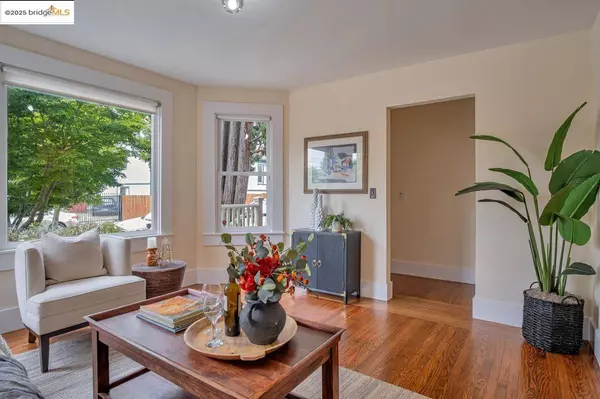 3776 Ruby, Oakland, CA 94609