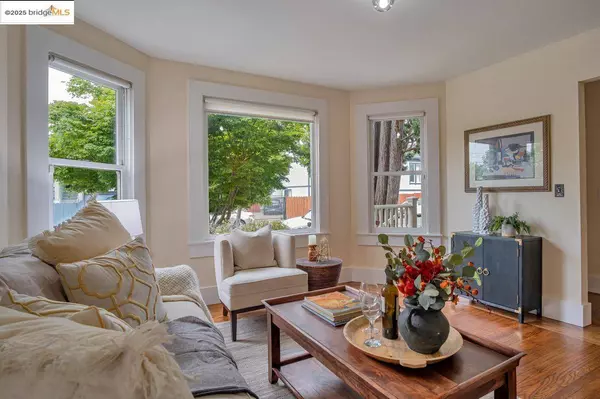 3776 Ruby, Oakland, CA 94609