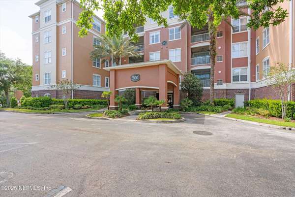 4480 DEERWOOD LAKE Pkwy #523, Jacksonville, FL 32216