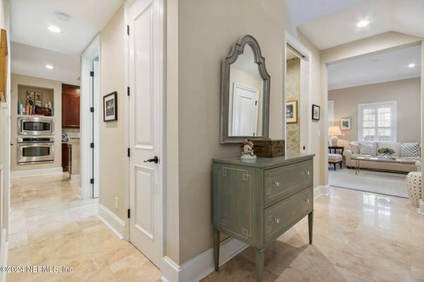 2360 RIVERSIDE AVE, Jacksonville, FL 32204