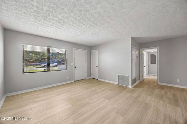 4718 REDSTONE DR, Jacksonville, FL 32210