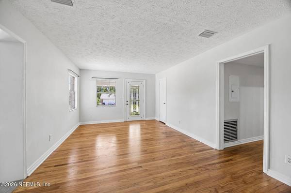 2436 ORMSBY CIR E, Jacksonville, FL 32210
