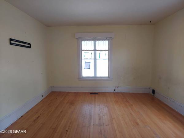 124 WASHINGTON AVE, Crookston, MN 56716