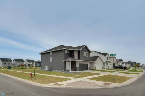 6381 Saint Ann AVE, Horace, ND 58047