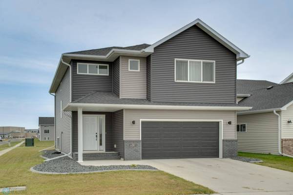6381 Saint Ann AVE, Horace, ND 58047