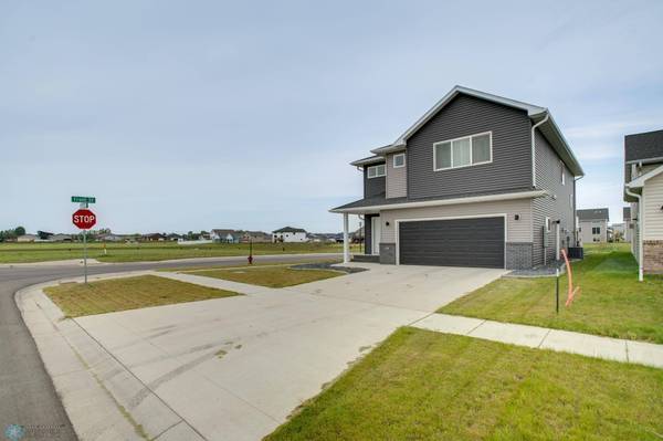 6381 Saint Ann AVE, Horace, ND 58047