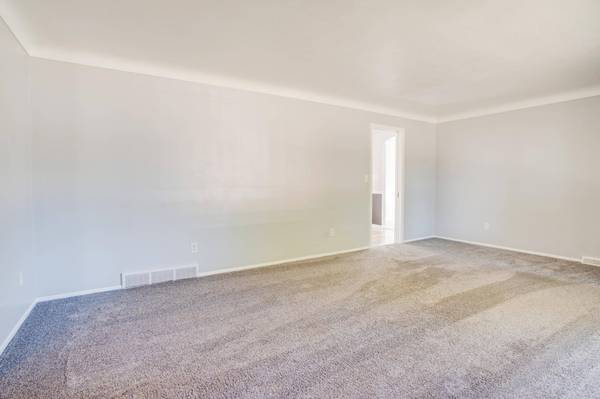 1415 16th AVE S, Moorhead, MN 56560