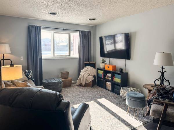 3253 17th AVE S #102, Fargo, ND 58103