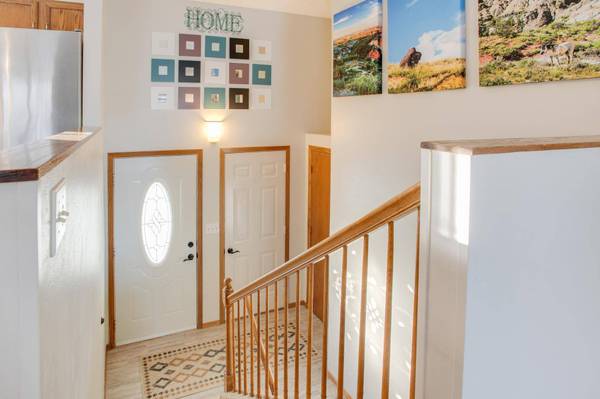 2825 35 1/2 AVE S, Fargo, ND 58104