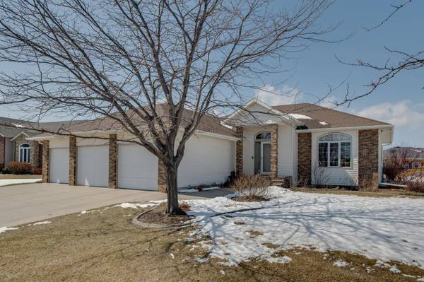 506 Mariann LN, Dilworth, MN 56529