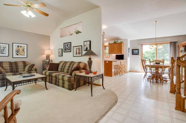463 42nd AVE S, Moorhead, MN 56560
